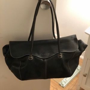 Authentic black Tod’s shoulder purse